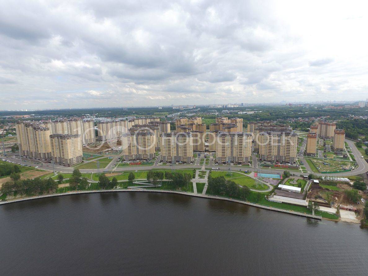 Строительство моста в водниках